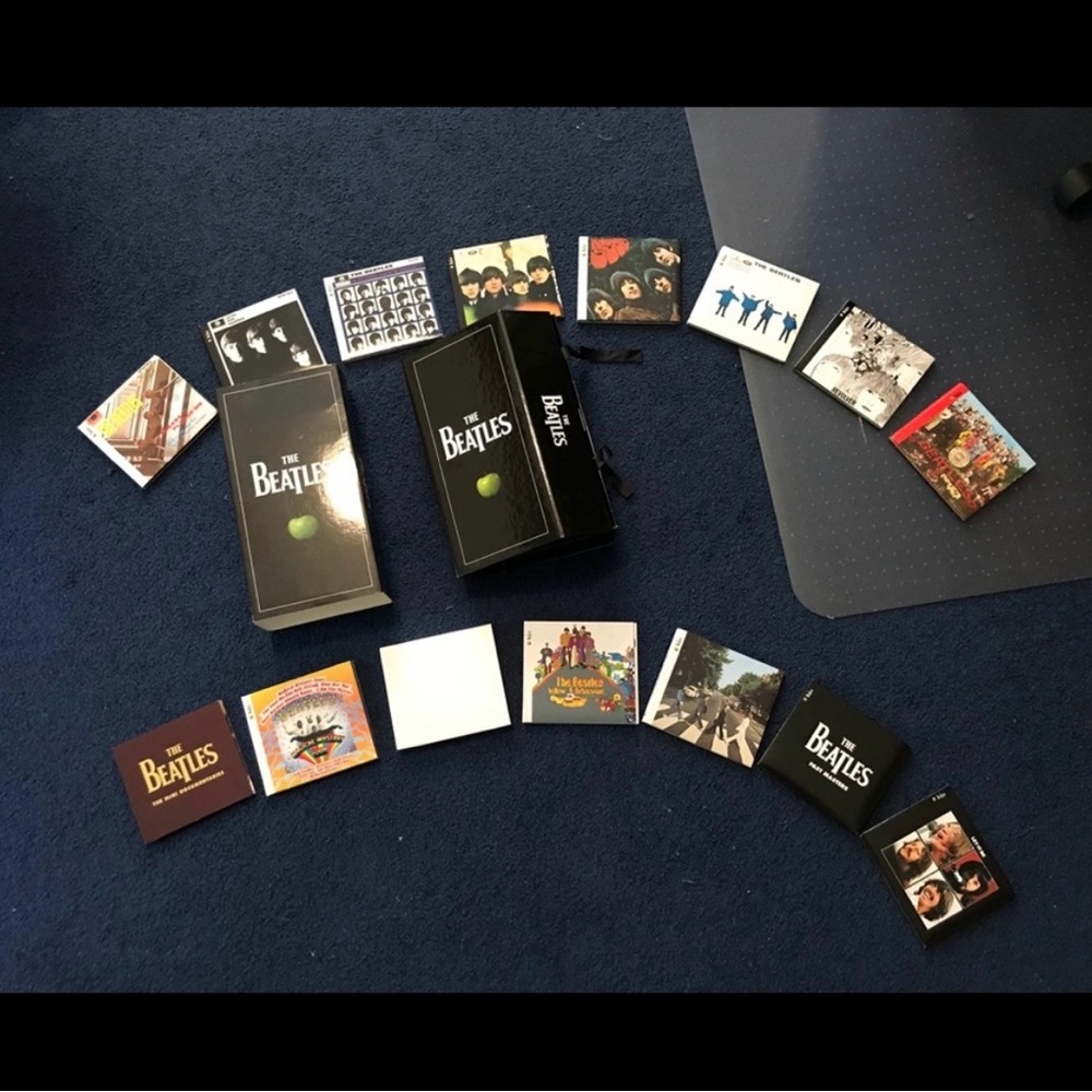 Beatles CD Box Set - Picture 4 of 5